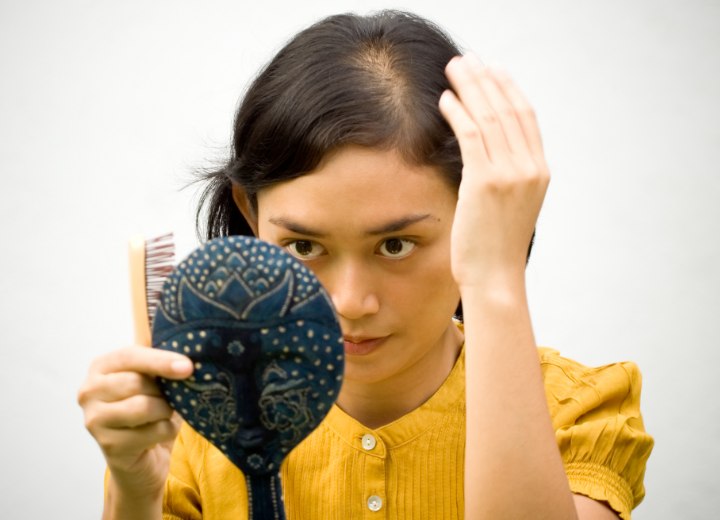 Mädchen mit Haarausfall
